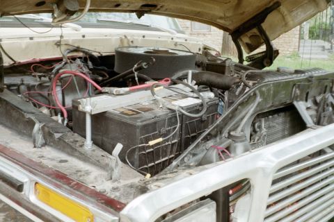 1979 Ford Bronco - i got a big can of that red stuff they spray on at the battery places, it was $1 more than the little bitty spray cans