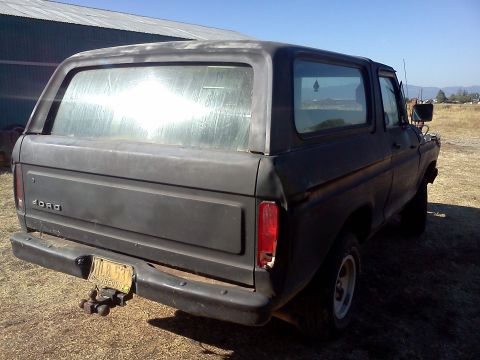 1978 Ford Bronco - Rear view of a 1978 Ford Bronco, showing its distinctive body style and Oregon license plate.