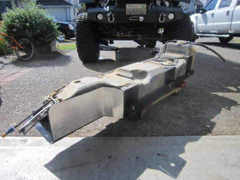 2008 Jeep Wrangler - Removed fuel tank from a 2007 Jeep Wrangler, ready for service or replacement.