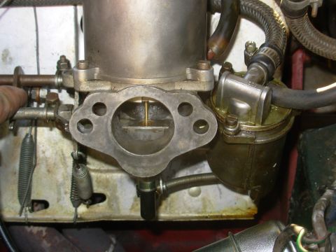 1971 MG B photo
