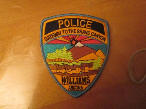 1991 Ford LTD Crown Victoria - Embroidered police shoulder patch for Williams, Arizona, not a technical document.