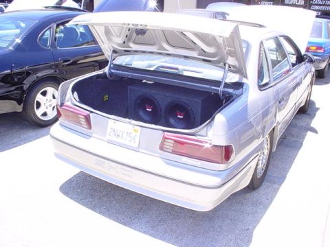 2002 Ford Taurus - That's where the BOOM BOOMS are....