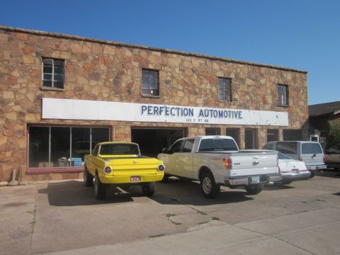 1991 Ford LTD Crown Victoria - Perfection Automotive is located at 133 E. Rt. 66.