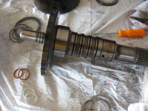 1994 Ford Bronco - New metal seals installed. They should be installed in the opposite order they were removed (leftmost first, rightmost last). To reclip the…