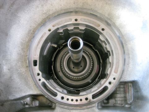 1994 Ford Bronco - The forward clutch assembly can now be set into place. make shure It's seated all the way.