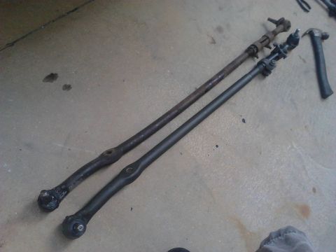 1996 Ford Bronco - Comparision of the long (passenger side) Inner Tie Rods with Tie Rod Ends attached. The new ones were perfect length also, left alot of adj…