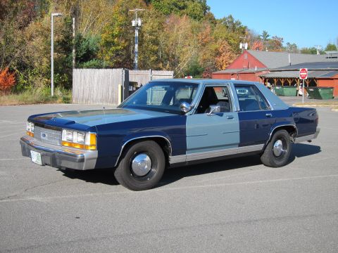 1991 Ford LTD Crown Victoria - This 1991 Ford Crown Victoria LTD features a distinctive two-tone paint scheme.