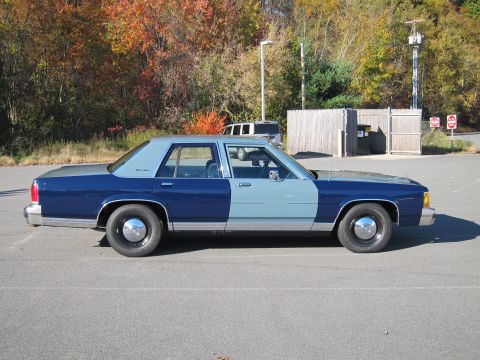 1991 Ford LTD Crown Victoria - 1991 Ford Crown Victoria LTD in a two-tone paint scheme.