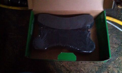 1995 Ford Bronco - New brake pads are shown packaged in their original box, which features the Supermotors logo.