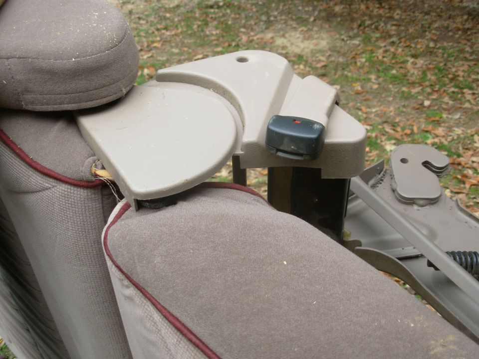 Convertible Bench/Bed from '96E150
140lbs as-is
laid flat: 56"Wx70"L (60"W w/armrests)
min. height w/o floor brackets: 10"