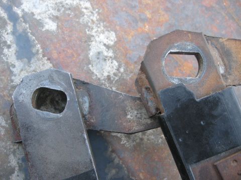 1981 Ford Bronco - My old clutch is on the left while the F-150s clutch is on the right. Much sharper and cleaner hole on the F-150 clutch arm. Not sure why,…