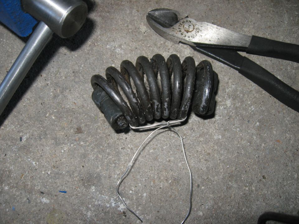 I first tried wiring only one side, but that didn't work either.