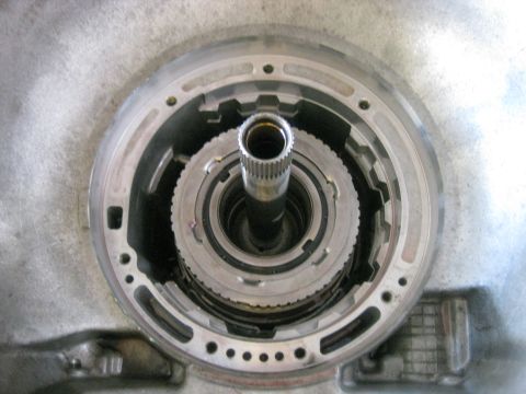 1994 Ford Bronco - Reverse clutch drum installed into the transmission case.