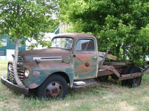 1948 Ford F5 photo