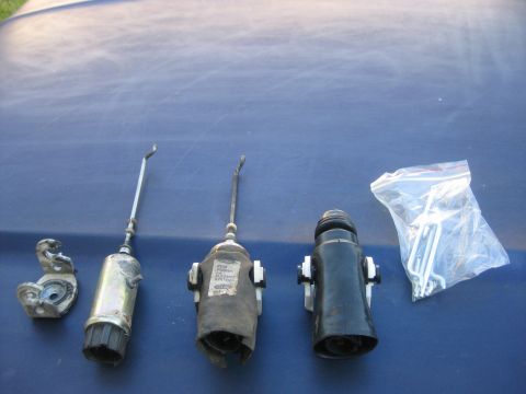 1994 Ford Bronco - Old and new lock actuator.