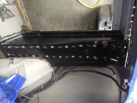 1965 Ford Mustang - 65 Mustang drivers side trunk floor screwed in/not welded yet