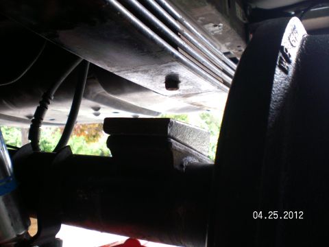 1996 Ford Bronco - This pic shows the plates between the leafs but should be he 3rd picture on 2nd......
