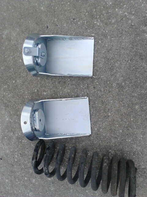 1996 Ford Bronco - Spring Towers from James Duff #5110. there about 2-3 inches shorter than stock. Had to weld an extenshion on. Dont have a pic of them after…