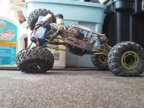 1985 Ford Bronco - This is a remote control rock crawler, not a 1985 Ford Bronco.