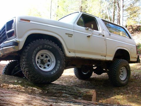 1985 Ford Bronco photo