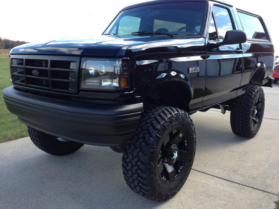 1992 Ford Bronco “Beast XXXL”
