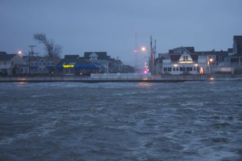 1990 Ford Bronco - A coastal town experiences rough seas and stormy weather.