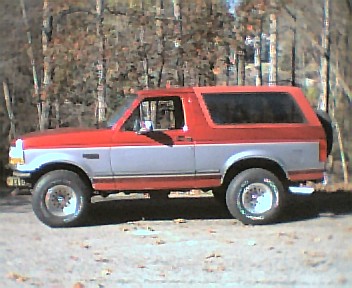 1995 Ford Bronco - Here's my truck with 33x12.5x15 BFG A/T's, they're pretty worn. (no bumper)