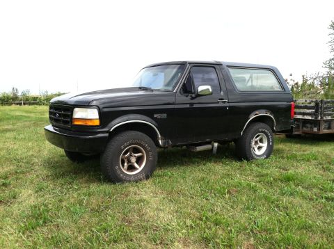 1992 Ford Bronco photo