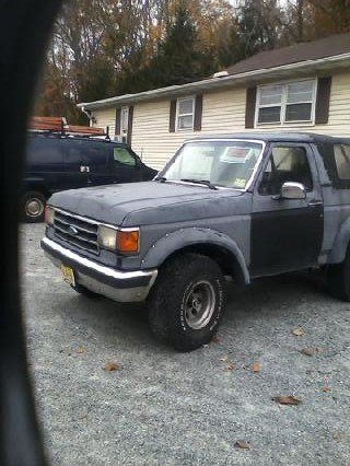1990 Ford Bronco photo
