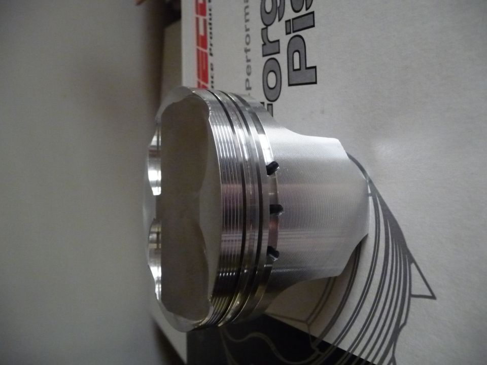 Performance piston with WISECO branding visible