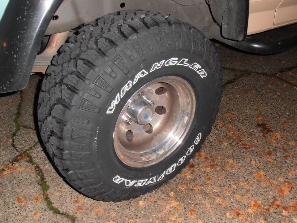 Goodyear Wrangler Duratrac 33x12.50x15