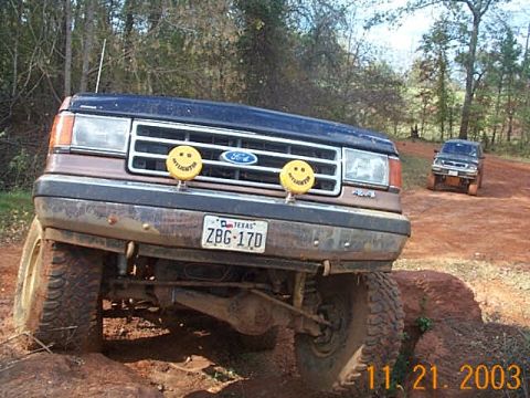 1986 Ford Bronco - Rodger climbing in the Rock Garden