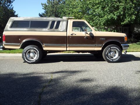 1984 Ford Bronco photo