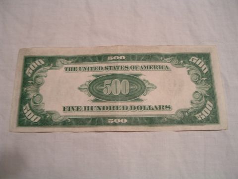 1995 Mercury Grand Marquis - This is a five hundred dollar bill from the United States of America.
