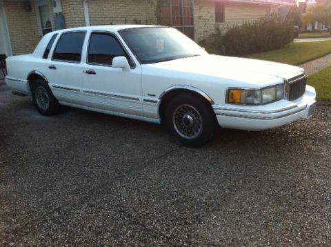 1997 Lincoln Town Car photo