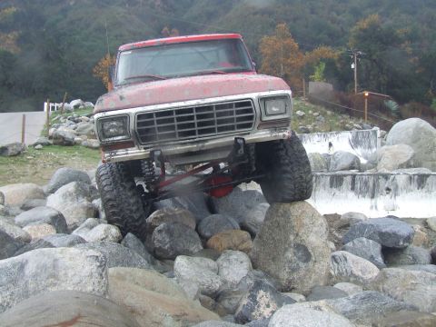1978 Ford Bronco - This 1978 Ford Bronco is shown tackling a challenging rock crawling course.