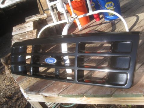 1993 Ford Bronco - This black grille with the Ford oval badge is from a 1993 Bronco.