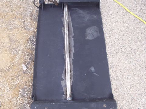 1993 Ford Bronco - new and improved...added a support between the crossmember and t-case. I can jack up the truck off the skid with minimal flexing.