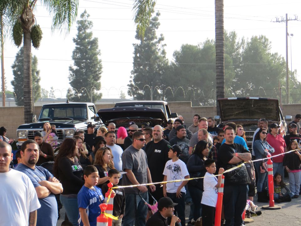 1978 Ford Bronco front view with crowd gathered