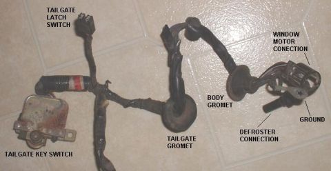 1986 Ford Bronco - Tailgate harness detail