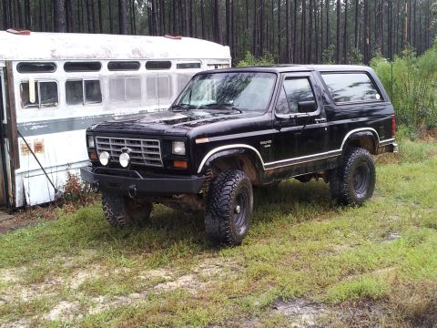 1986 Ford Bronco photo