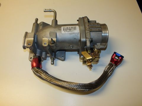2003 Ford Crown Victoria - Cast-aluminum intake elbow with bolt-on throttle body, braided -AN line and red and blue anodized fittings.