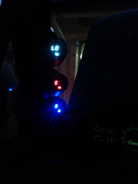 1996 Ford Bronco - Pillar Guages 4 different collors Top is Oil Pressure Middle is Tranny Temp Bottom is Engine Temp