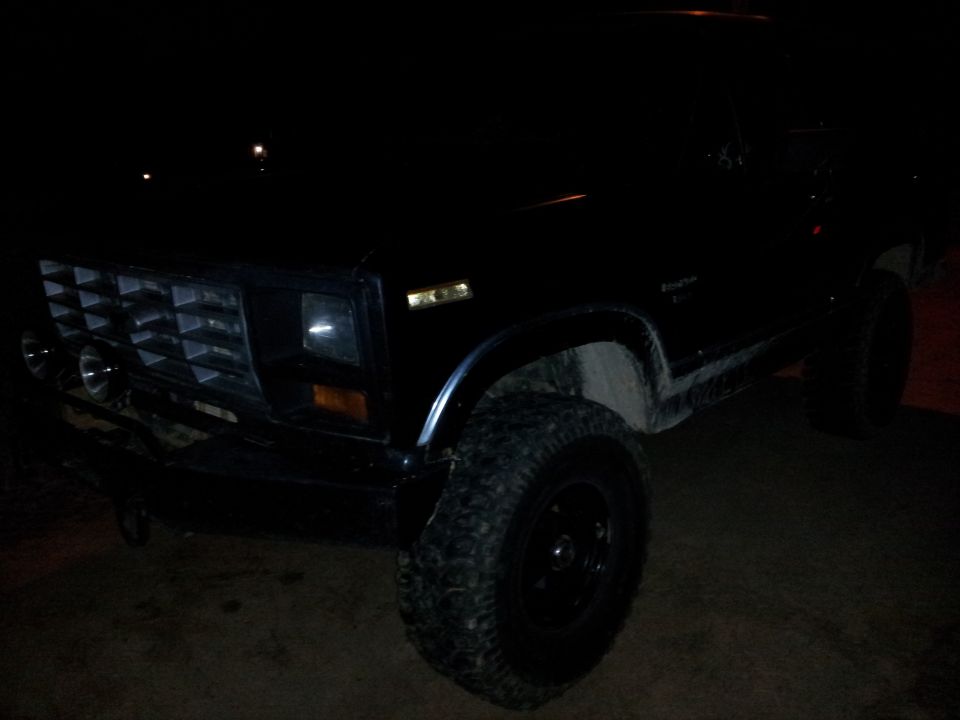 1986 Ford Bronco front quarter view, black