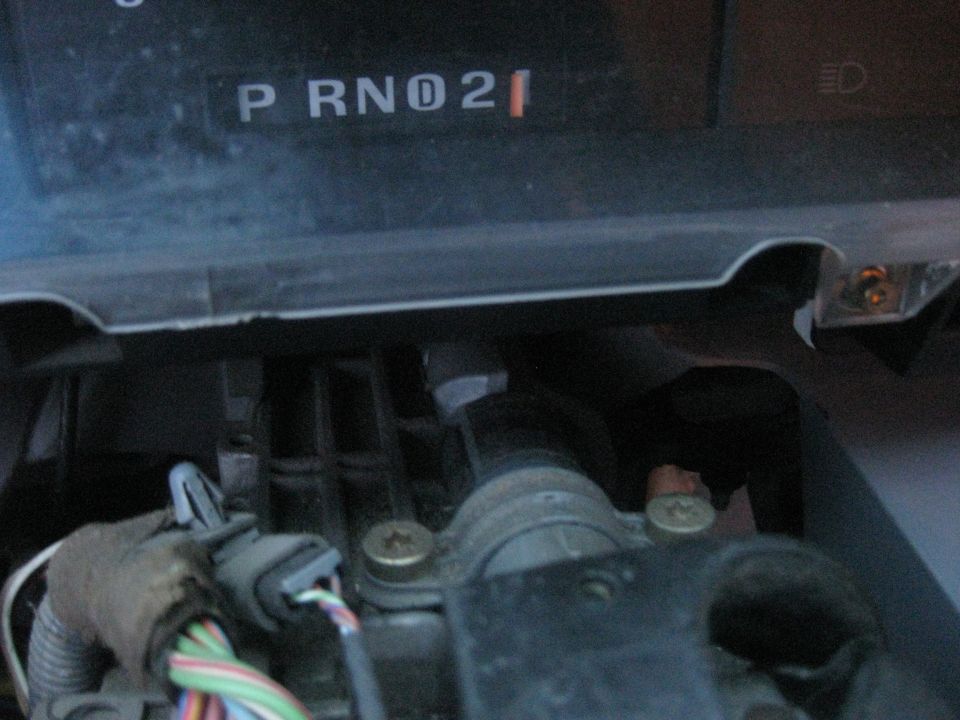 Gear shifter indicator showing P R N D 2 1. 1994 Ford Bronco