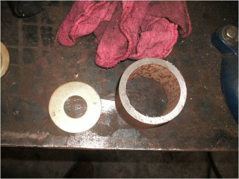 1995 Ford F-150 - MAKING THE 2" BODY LIFT. 3/4" WASHERS AND 3/8" THICK STEEL PIPE
