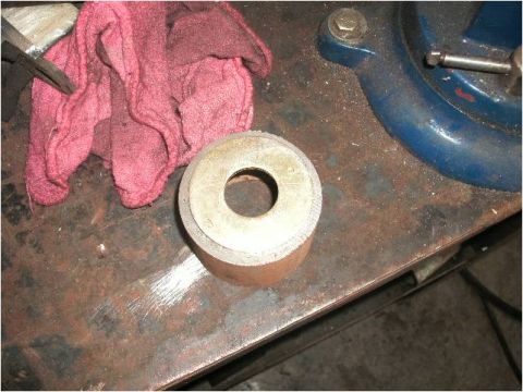 1995 Ford F-150 - MAKING THE 2" BODY LIFT. 3/4" WASHERS AND 3/8" THICK STEEL PIPE