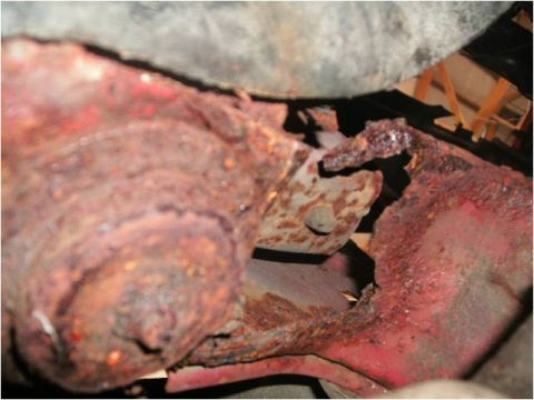 1995 Ford F-150 - RUSTED OUT CORE SUPPORT