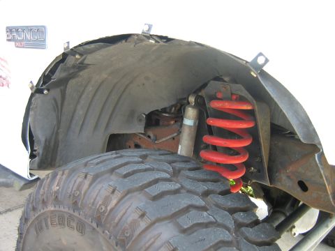 1992 Ford Bronco - Fenders trimmed to clear the 37 inch swampers