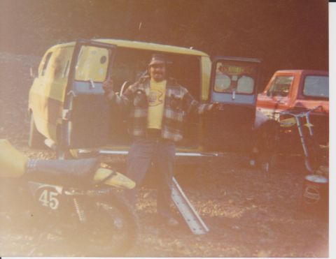1977 Ford E350 photo